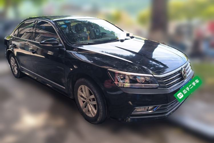 Used Volkswagen Passat 2016 330TSI DSG Luxury Edition Front Right 45 Deg