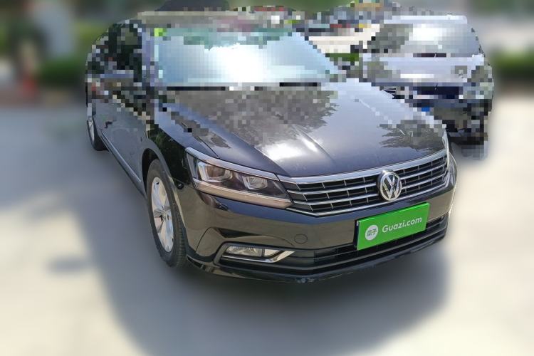 Used Volkswagen Passat 2016 330TSI DSG Luxury Edition Front Right 45 Deg