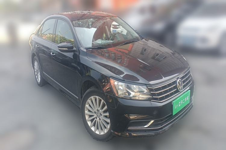 Used Volkswagen Passat  Front Right 45 Deg