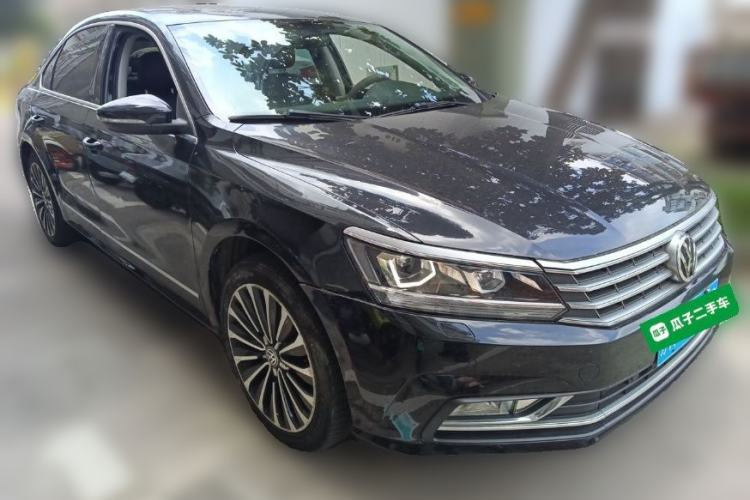 Used Volkswagen Passat 2016 330TSI DSG Prestige Edition Front Right 45 Deg