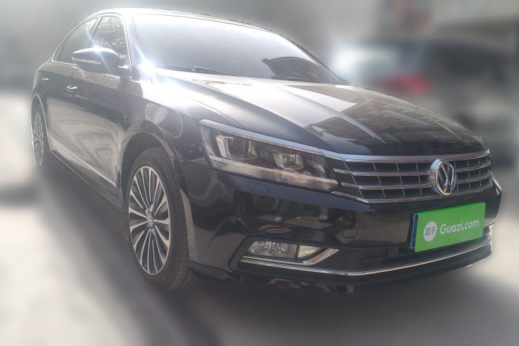 Used Volkswagen Passat 2016 330TSI DSG Prestige Edition Front Right 45 Deg
