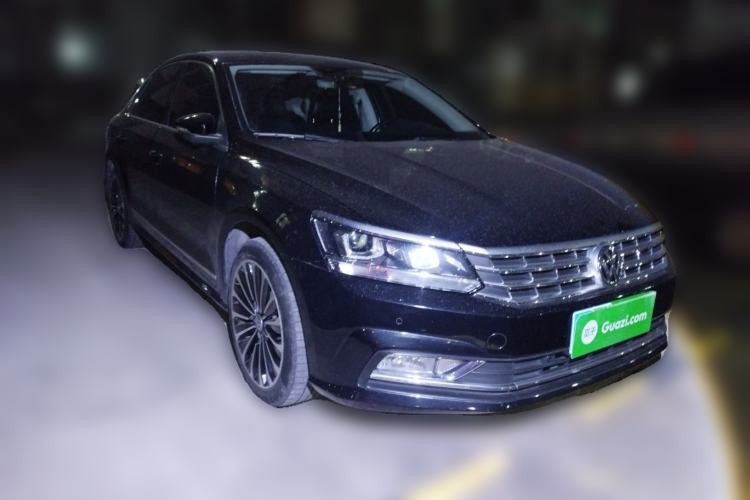 Used Volkswagen Passat 2016 330TSI DSG Prestige Edition Front Right 45 Deg