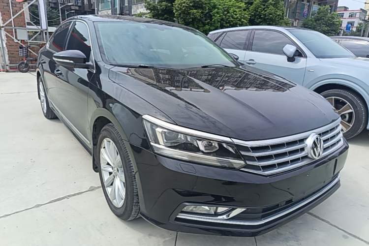 Used Volkswagen Passat 2016 330TSI DSG Prestige Edition Front Right 45 Deg