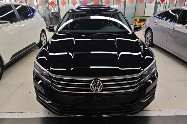 Used Volkswagen Passat 2016 330TSI DSG Luxury Edition Front