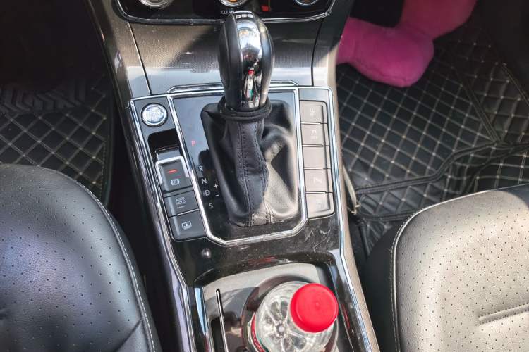 Used Volkswagen Passat 2016 330TSI DSG Prestige Edition Gear Lever