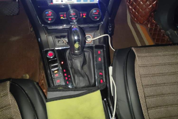 Used Volkswagen Passat 2016 380TSI DSG Prestige Edition Gear Lever