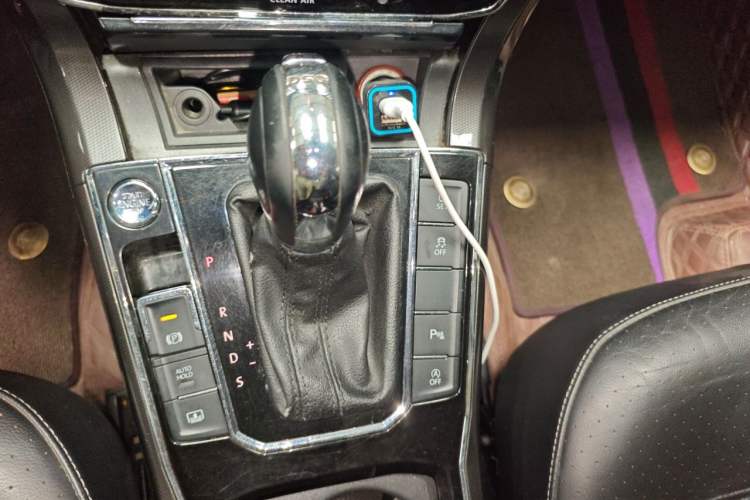 Used Volkswagen Passat 2016 330TSI DSG Prestige Edition Gear Lever