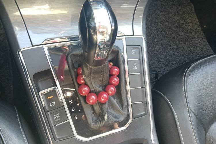 Used Volkswagen Passat 2016 280TSI DSG Prestige Edition Gear Lever