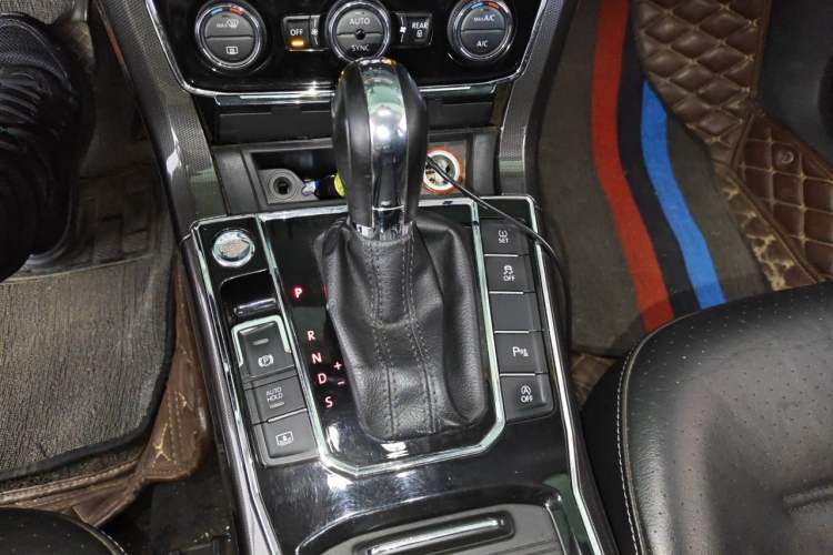 Used Volkswagen Passat 2016 330TSI DSG Prestige Edition Gear Lever