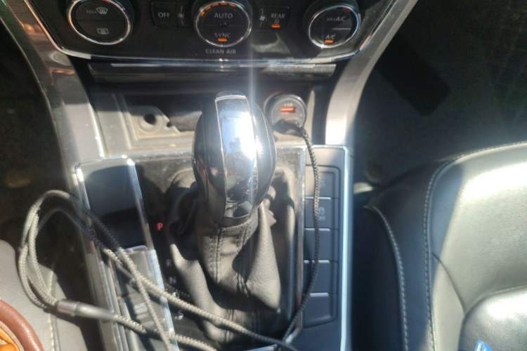 Used Volkswagen Passat 2016 1.8T Government Procurement Version (CEA Engine + 6AT) Gear Lever