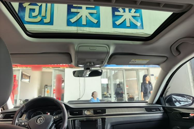 Used Volkswagen Passat 2016 330TSI DSG Prestige Edition Headliner