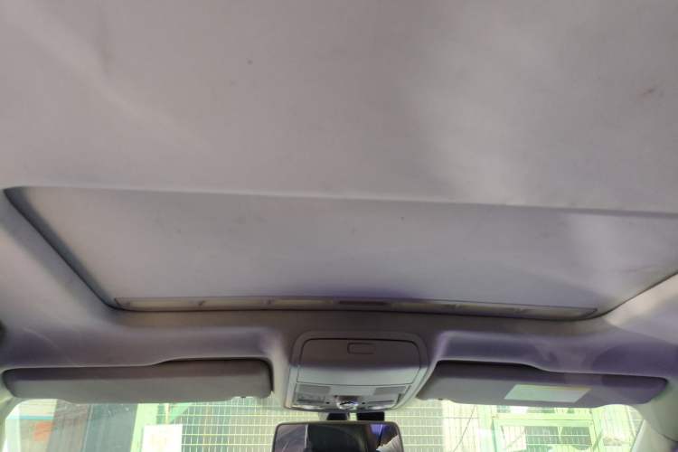 Used Volkswagen Passat 2016 330TSI DSG Luxury Edition Headliner