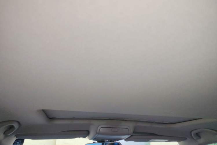 Used Volkswagen Passat 2016 330TSI DSG Luxury Edition Headliner