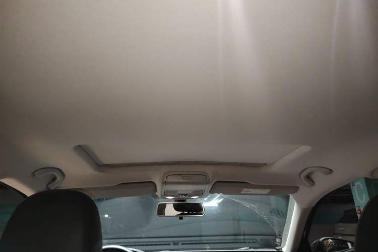 Used Volkswagen Passat 2016 330TSI DSG Luxury Edition Headliner