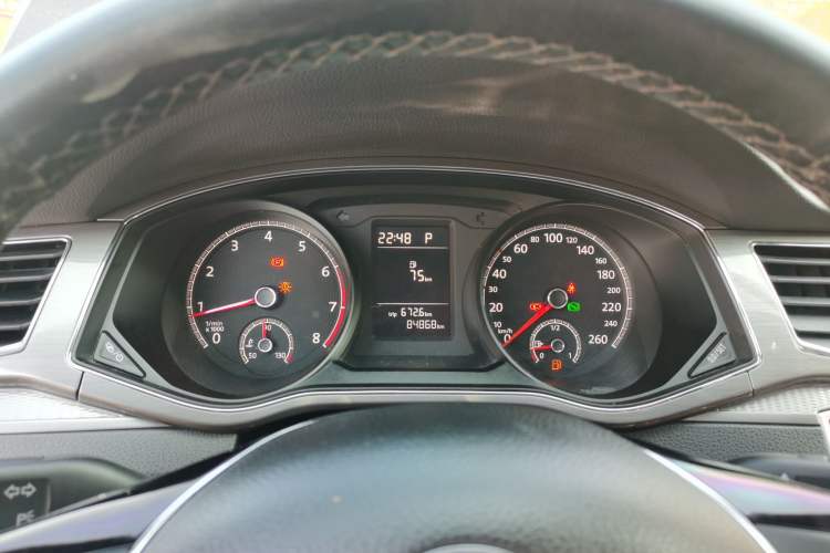 Used Volkswagen Passat 2016 1.8T Government Procurement Version (CEA Engine + 6AT) Instrument Cluster