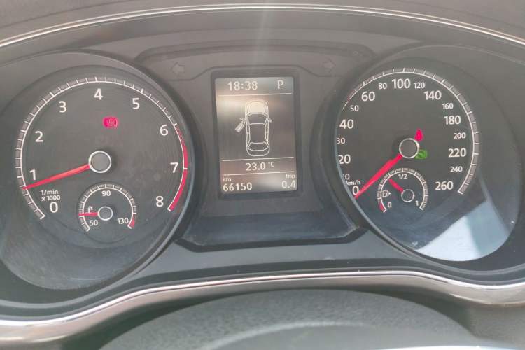 Used Volkswagen Passat 2016 330TSI DSG Luxury Edition Instrument Cluster