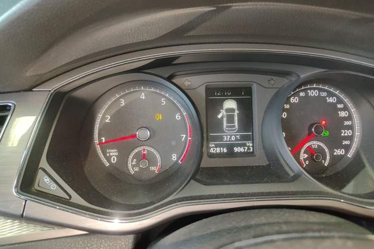 Used Volkswagen Passat 2016 330TSI DSG Luxury Edition Instrument Cluster