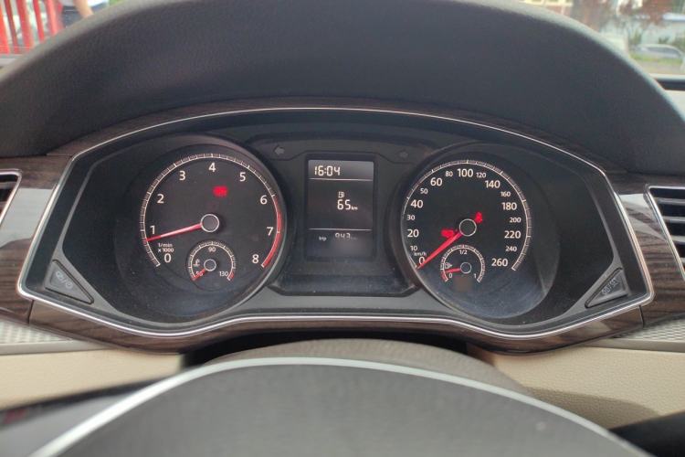 Used Volkswagen Passat 2016 280TSI Manual Luxury Edition Instrument Cluster