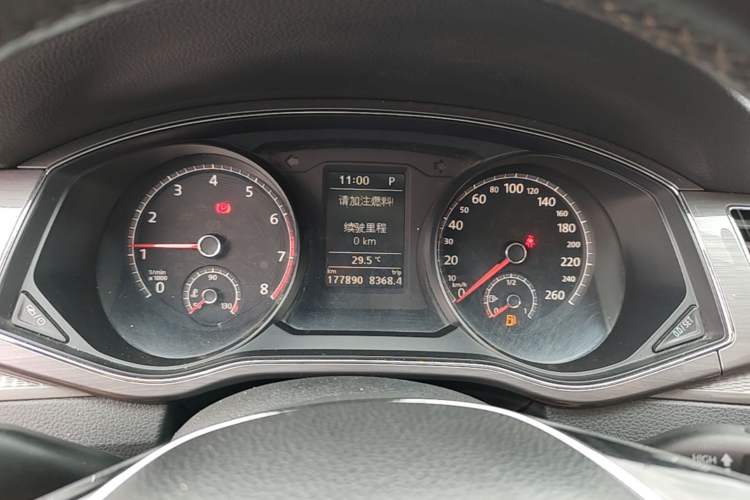 Used Volkswagen Passat 2016 330TSI DSG Luxury Edition Instrument Cluster