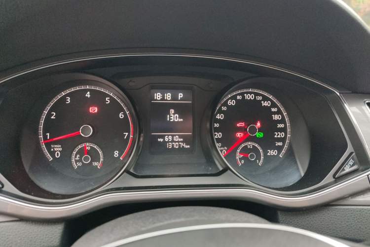 Used Volkswagen Passat 2016 330TSI DSG Luxury Edition Instrument Cluster