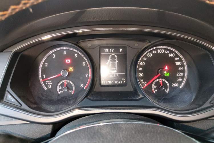 Used Volkswagen Passat 2016 330TSI DSG Luxury Edition Instrument Cluster