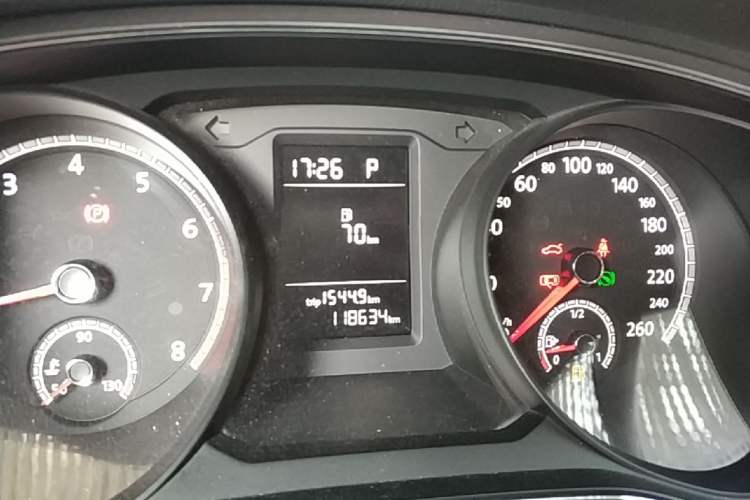 Used Volkswagen Passat 2016 1.8T Government Procurement Version (CEA Engine + 6AT) Instrument Cluster