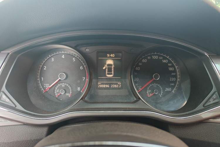 Used Volkswagen Passat 2016 330TSI DSG Luxury Edition Instrument Cluster