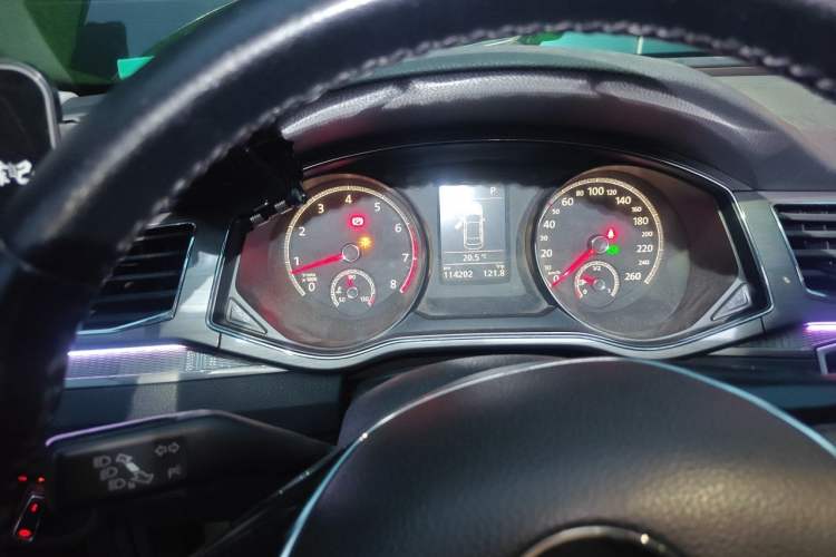 Used Volkswagen Passat 2016 330TSI DSG Luxury Edition Instrument Cluster