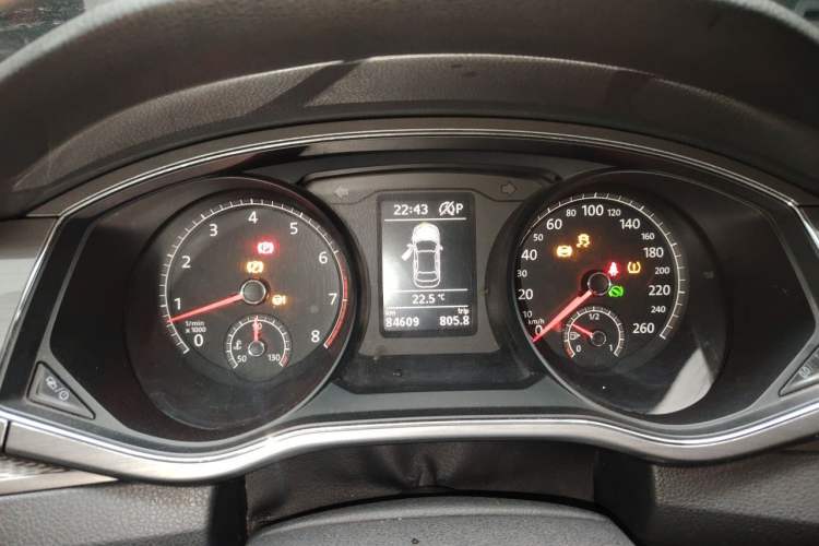 Used Volkswagen Passat 2016 330TSI DSG Luxury Edition Instrument Cluster