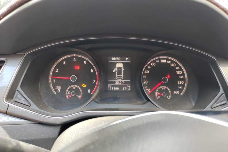 Used Volkswagen Passat 2016 330TSI DSG Luxury Edition Instrument Cluster