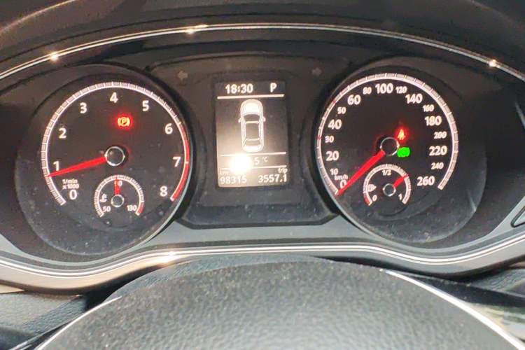 Used Volkswagen Passat 2016 280TSI DSG Prestige Edition Instrument Cluster