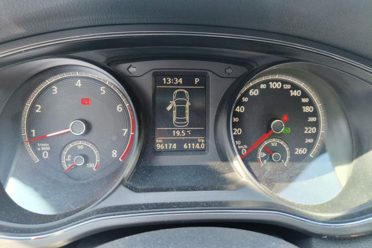 Used Volkswagen Passat 2016 330TSI DSG Luxury Edition Instrument Cluster