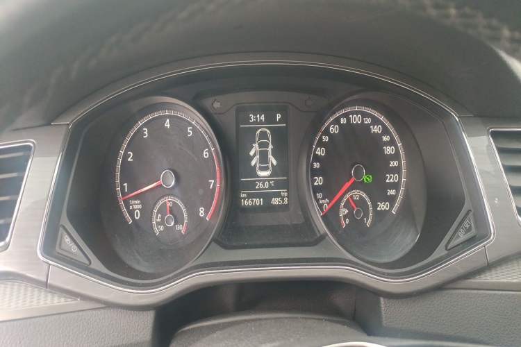 Used Volkswagen Passat 2016 330TSI DSG Luxury Edition Instrument Cluster
