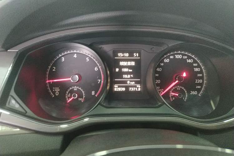 Used Volkswagen Passat 2016 330TSI DSG Luxury Edition Instrument Cluster