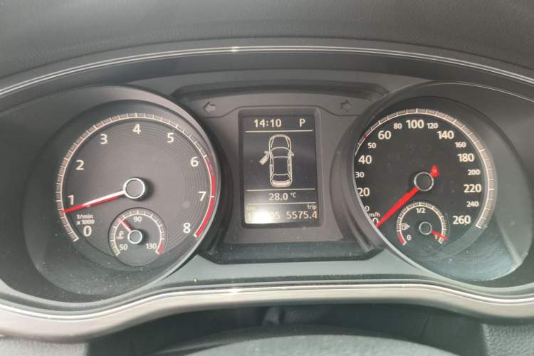 Used Volkswagen Passat 2016 330TSI DSG Luxury Edition Instrument Cluster
