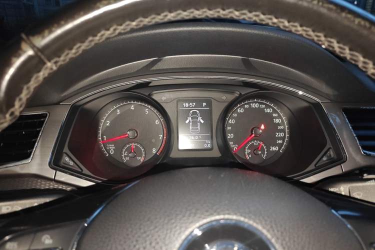Used Volkswagen Passat 2016 330TSI DSG Luxury Edition Instrument Cluster