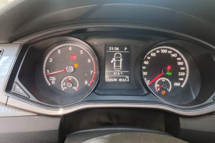 Used Volkswagen Passat 2016 330TSI DSG Luxury Edition Instrument Cluster