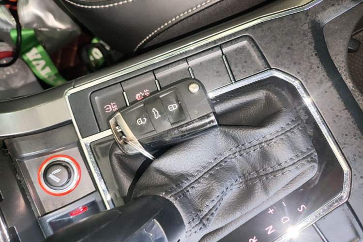 Used Volkswagen Passat 2016 1.8T Government Procurement Version (CEA Engine + 6AT) Interior 1