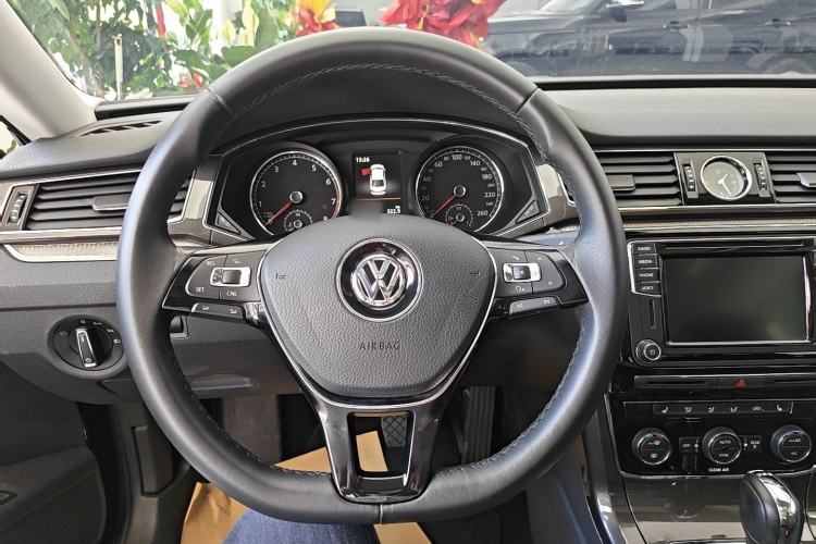 Used Volkswagen Passat 2016 330TSI DSG Prestige Edition Interior 1