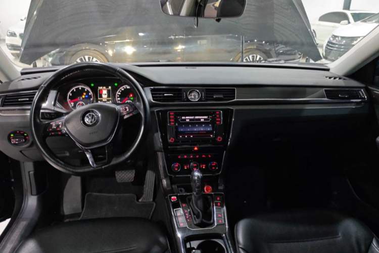 Used Volkswagen Passat 2016 330TSI DSG Prestige Edition Interior 1