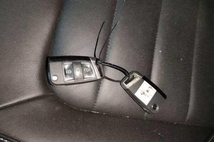 Used Volkswagen Passat 2016 1.8T Government Procurement Version (CEA Engine + 6AT) Interior 1