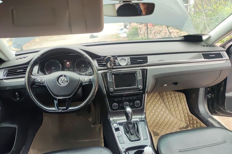 Used Volkswagen Passat 2016 330TSI DSG Prestige Edition Interior 2