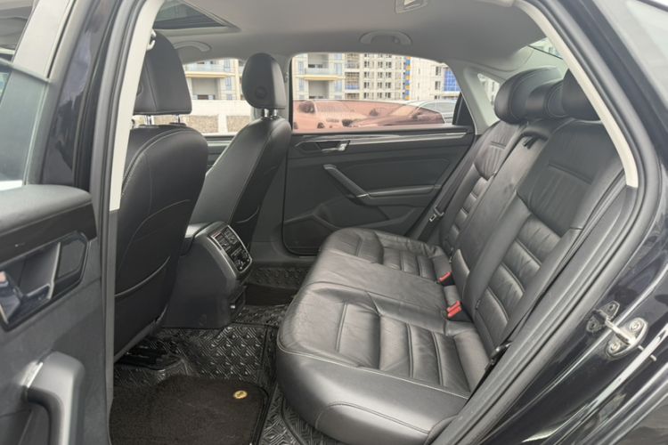Used Volkswagen Passat 2016 330TSI DSG Prestige Edition Interior 2