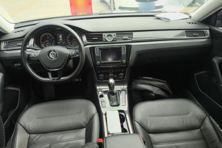 Used Volkswagen Passat 2016 330TSI DSG Prestige Edition Interior 3