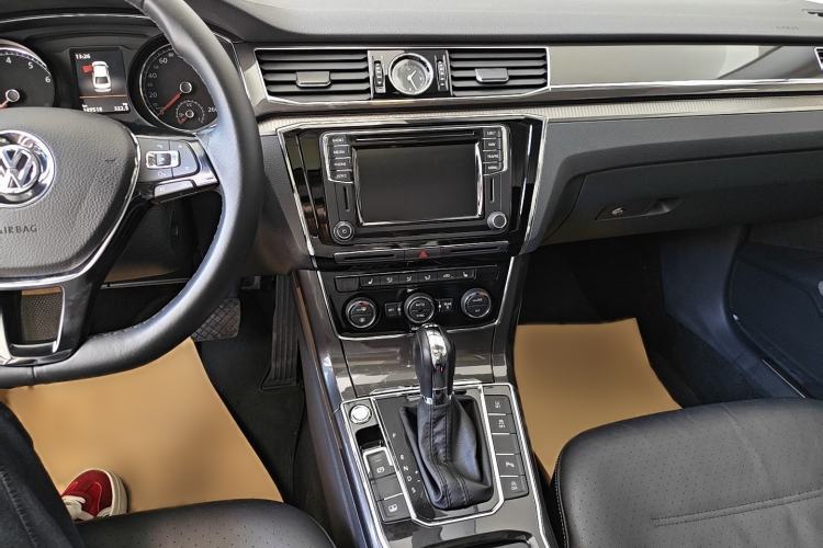Used Volkswagen Passat 2016 330TSI DSG Prestige Edition Interior 3