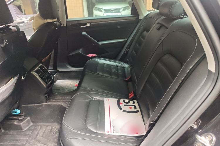 Used Volkswagen Passat 2016 280TSI DSG Prestige Edition Interior 4