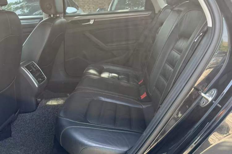 Used Volkswagen Passat 2016 280TSI DSG Prestige Edition Interior 4