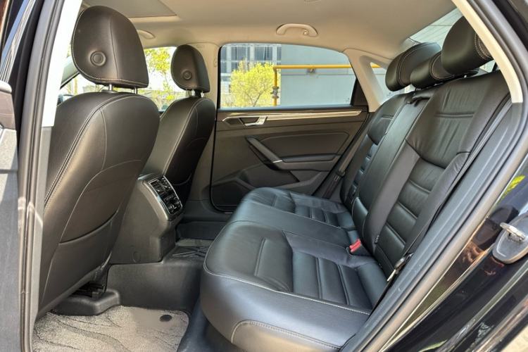 Used Volkswagen Passat 2016 330TSI DSG Prestige Edition Interior 5