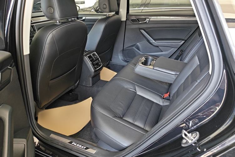 Used Volkswagen Passat 2016 330TSI DSG Prestige Edition Interior 7