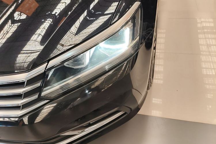 Used Volkswagen Passat 2016 330TSI DSG Prestige Edition Left Front Headlight